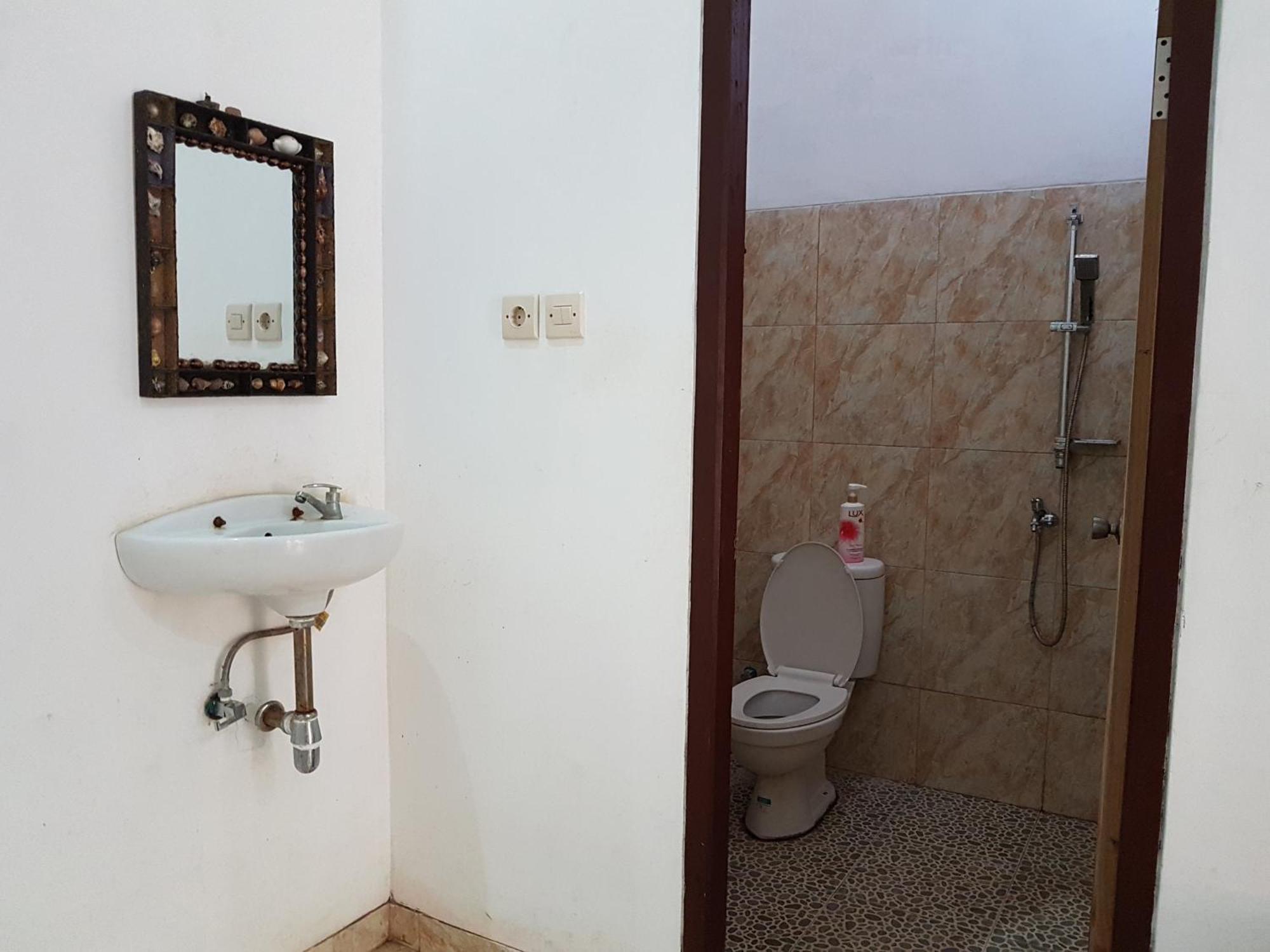 Red Island Bungalows Pasanggaran 部屋 写真