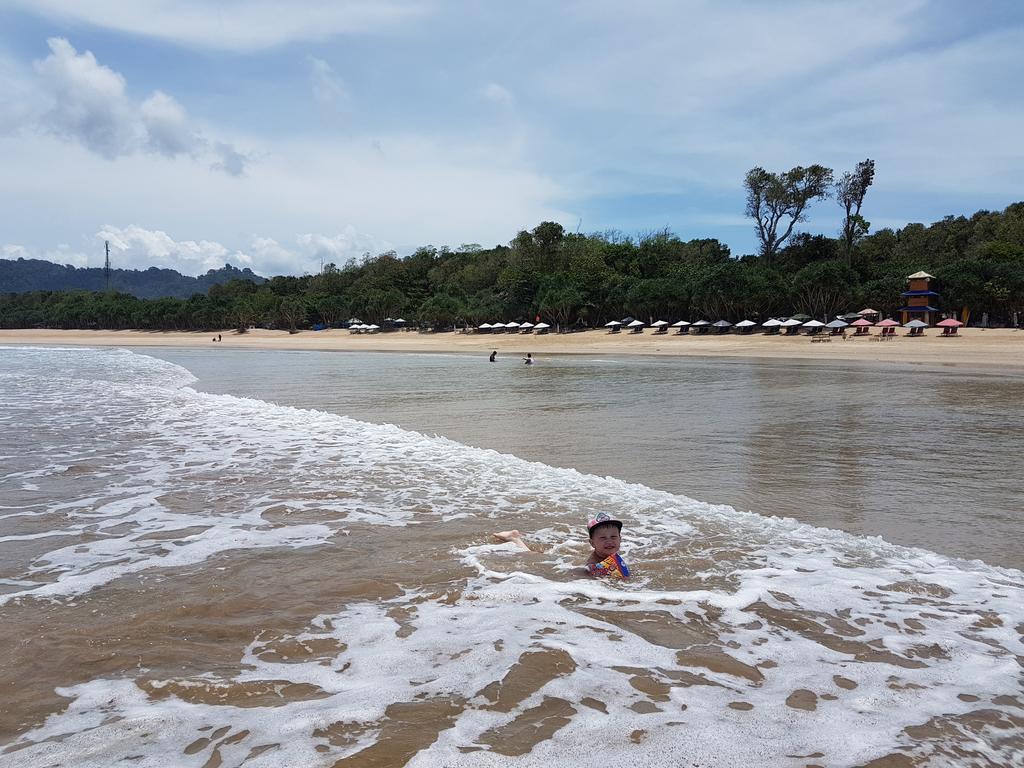 Red Island Bungalows Pasanggaran エクステリア 写真